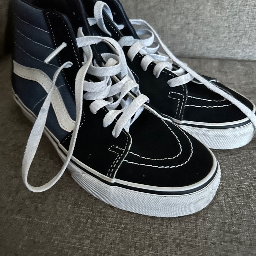 Vans high top sk8 high shoe